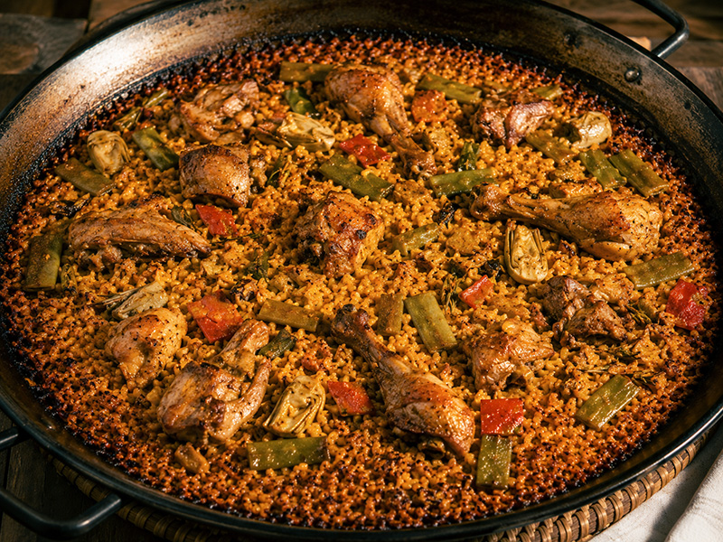 Paella de carne valenciana